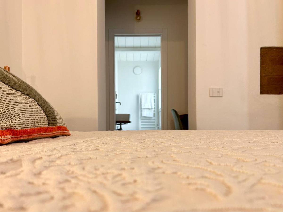 Palazzo Ma.Ri.Lu. Otel Càbras Dış mekan fotoğraf